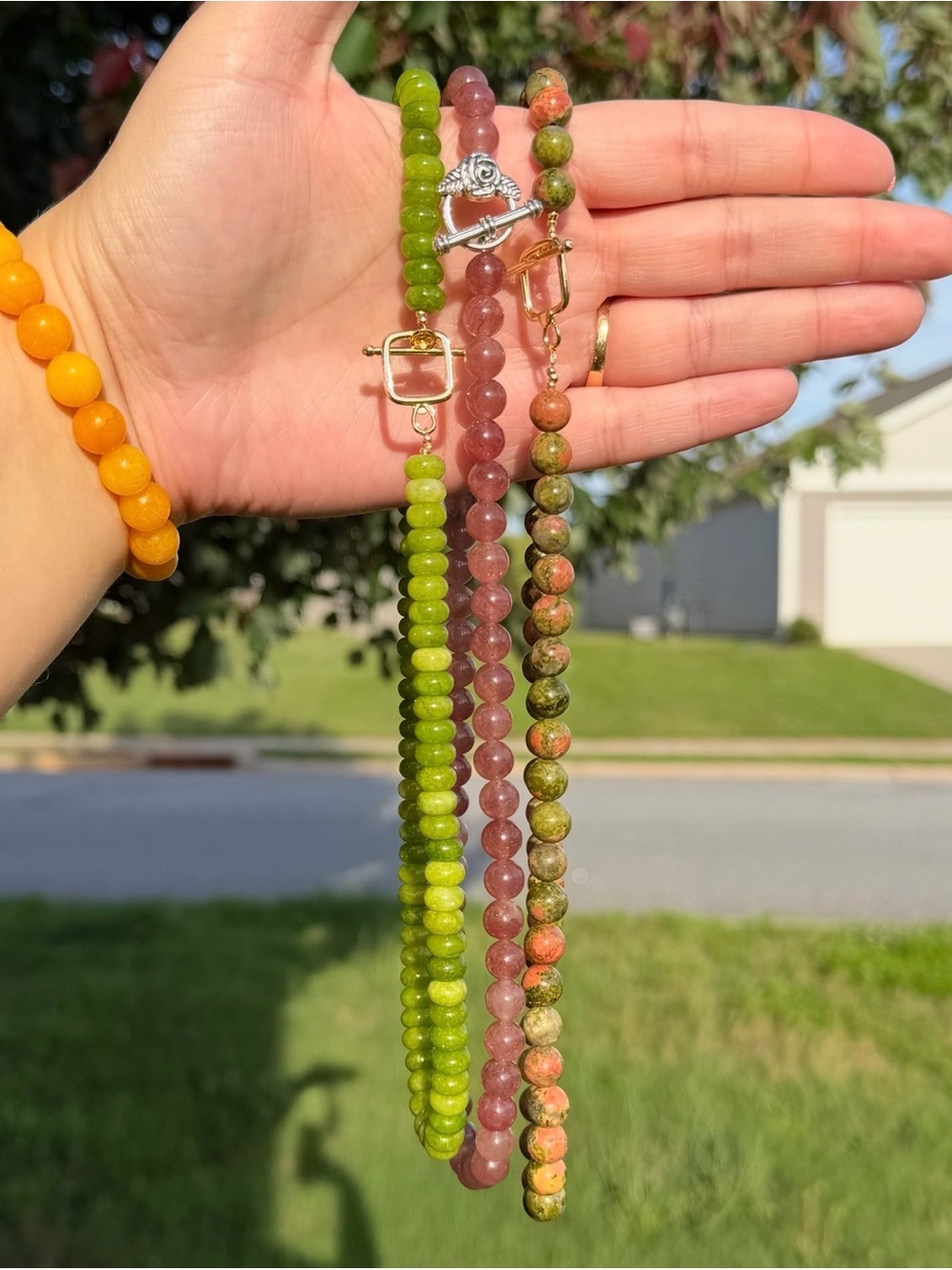 NEW Hand-Beaded Unakite Necklace - Picture 5 of 5